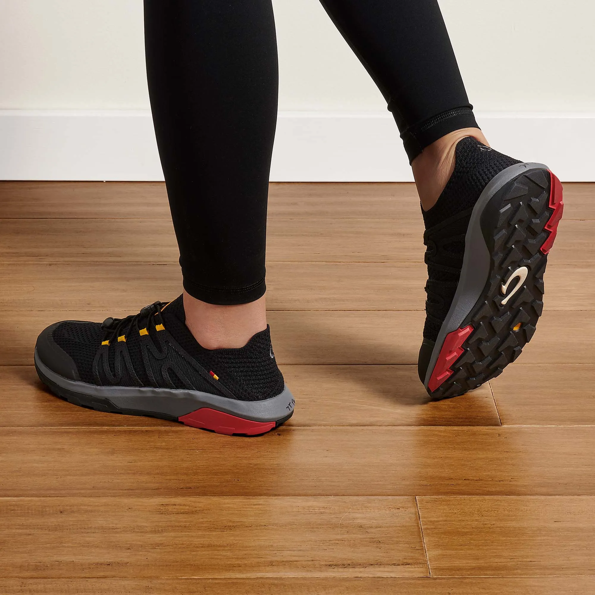 Imaka Trainer - Black / Charcoal