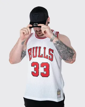 Mitchell & Ness Bulls Pipen 97-98 Swing Jersey MNCG18054